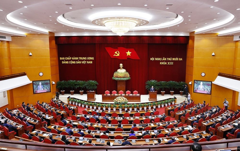The Party Central Committee has just issued a Draft Political Report of the 13th Party Central Committee at the 14th National Congress of the Party. Photo: Gia Han