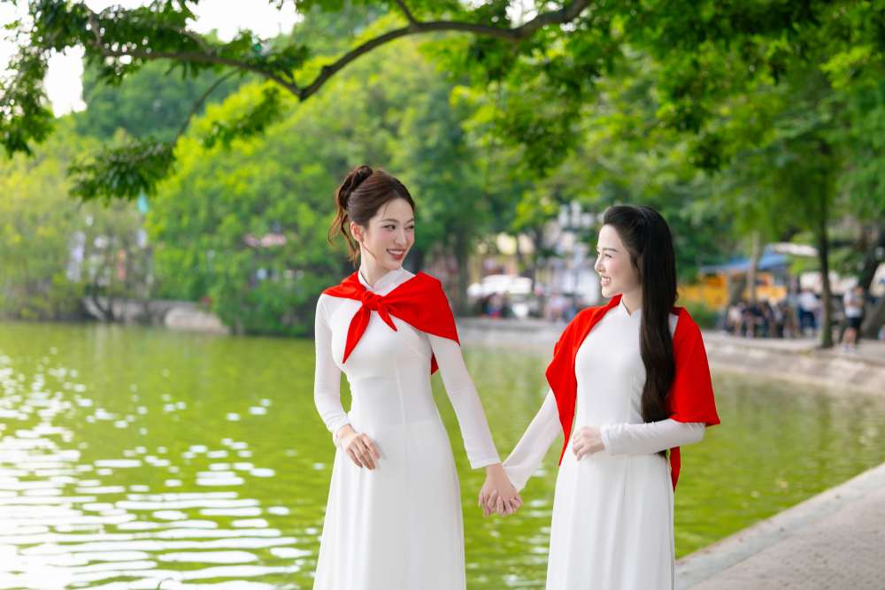 Sau dang quang, Ky Duyen tich cuc tham gia cac hoat dong quang ba du lich, vi cong dong. Anh: NVCC