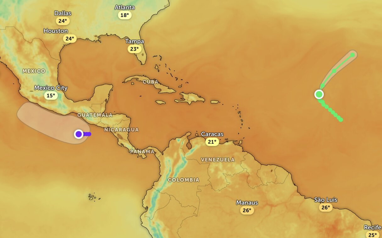 Storm Lorenzo (blue) in the Atlantic and a depression in the eastern Pacific (purple). Photo: Zoom Earth