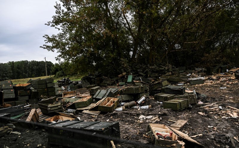 The weapons were left in Balakliya, Kharkiv province (Ukraine). Photo: AFP