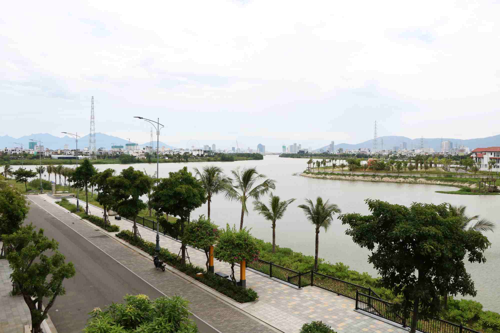 Da Nang apres la fusion avec Quang Nam le marche immobilier ouvre de nouvelles perspectives de developpement. Photo : An Thuong