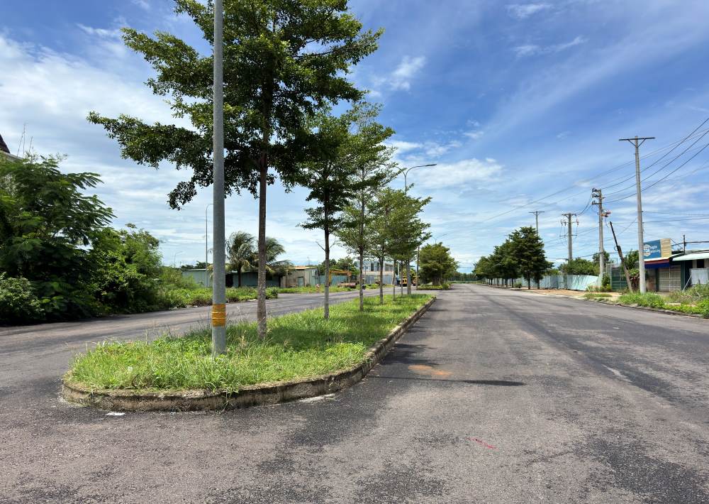 Ben trong du an ha tang ky thuat khu nha o xa hoi tai xa Tien Loi. Anh: Duy Tuan 