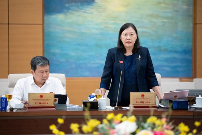 Đề nghị Chính phủ có giải pháp giảm giá vàng