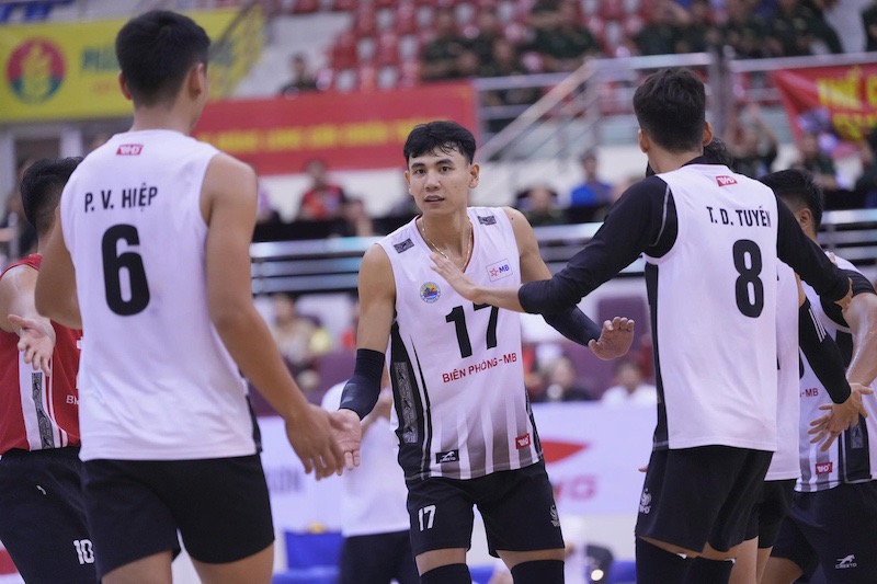 비엔퐁 남자 배구팀은 현재 챔피언입니다. 사진: VFV