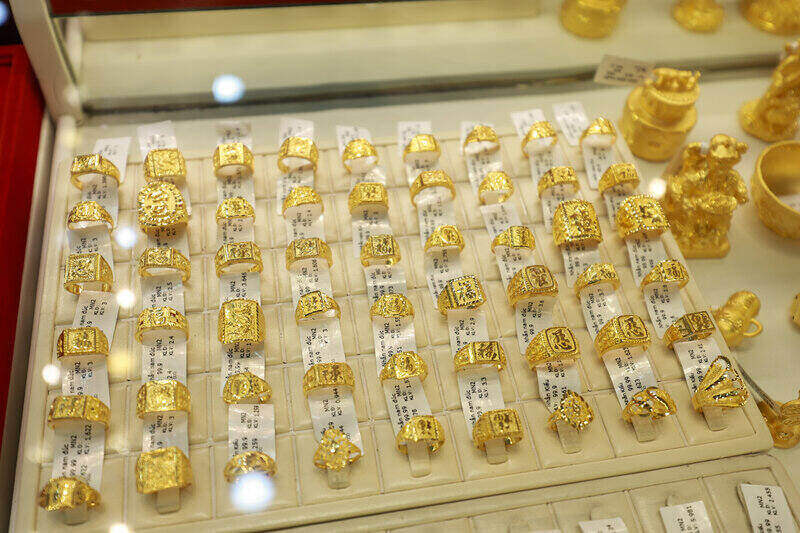 Gold prices surpassed $4,200/ounce for the first time. Photo: Hai Nguyen