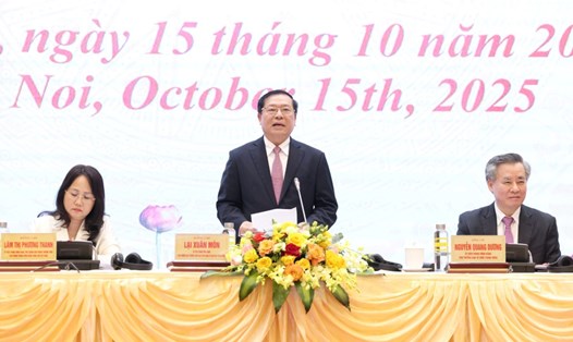 Ông Lại Xuân Môn cho biết, việc lấy ý kiến nhân dân vào dự thảo các văn kiện trình Đại hội XIV của Đảng qua nhiều hình thức, trong đó có thông qua VNeID. Ảnh: Trần Vương
