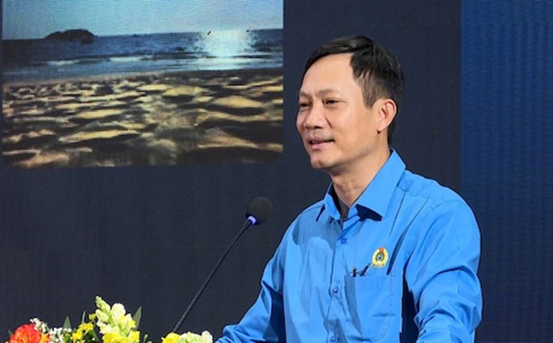 Mr. Le An Hai - Chairman of the Vietnam Trade Union of Industry and Trade spoke at the training course of the Congress. Photo: Quoc Chuyen