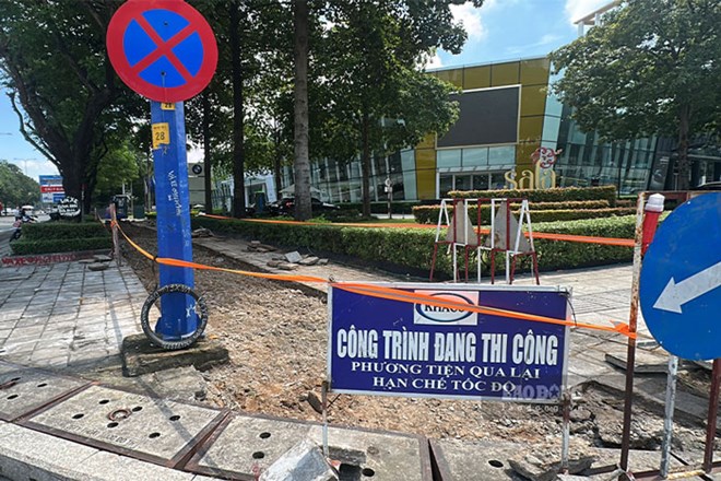 Lan xe dap dau tien o TPHCM dang duoc thi cong, nguoi dan ky vong thuc day giao thong xanh