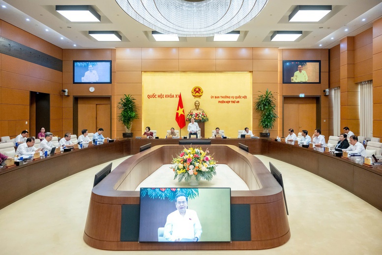 Nghi quyet so 105/2025/UBTVQH15 neu ro can tang cuong kiem soat quyen luc, chong tieu cuc. Anh: Quochoi.vn