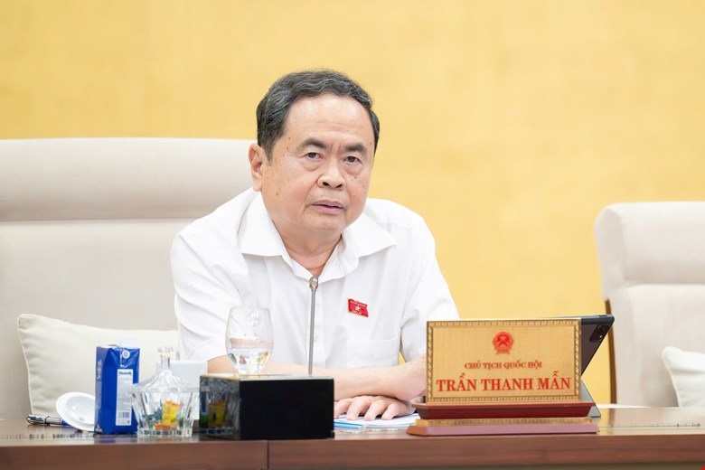 Politburo member and National Assembly Chairman Tran Thanh Man has signed and issued Resolutions No. 105/2025/UBTVQH15 of the 15th National Assembly Standing Committee on the 2026 Legislative Program. Photo: Quochoi.vn