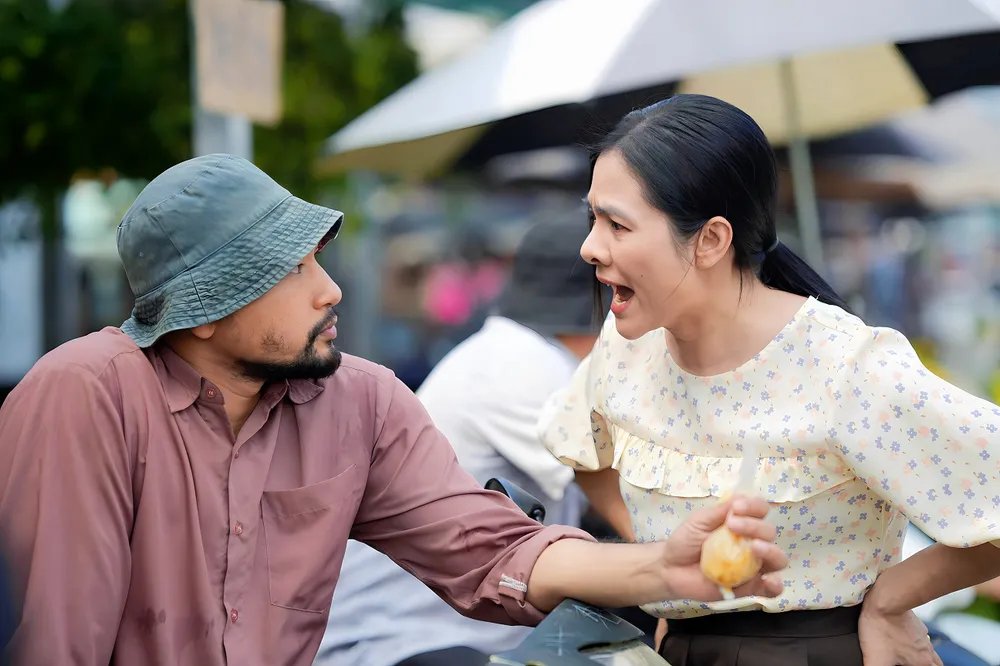 Huynh Dong stars in the film with Van Trang. Photo: Producer.