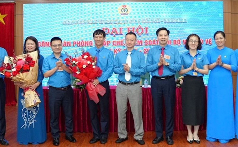 Congratulations to the new Executive Committee elected by the Congress. Photo: CDTKV