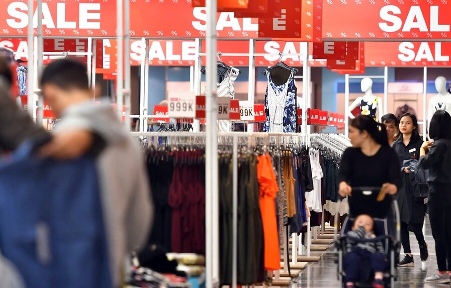 Home Credit ho tro truc tiep 800K vao ky tra gop dau tien de ho tro khach hang. Anh: Home Credit