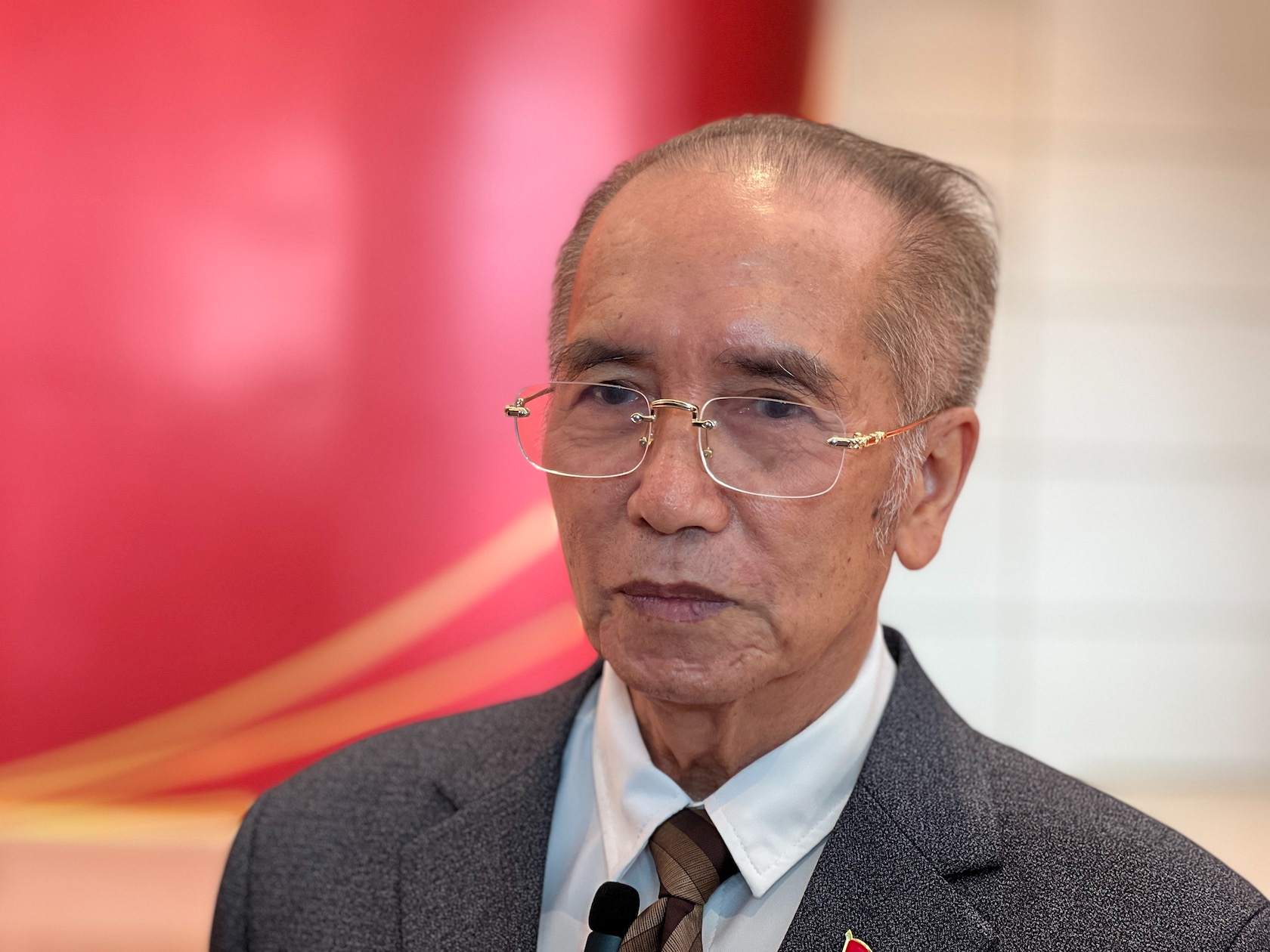 Dai bieu Nguyen Van Thinh - Bi thu Chi bo to dan pho so 7. Anh: Cuong Ngo