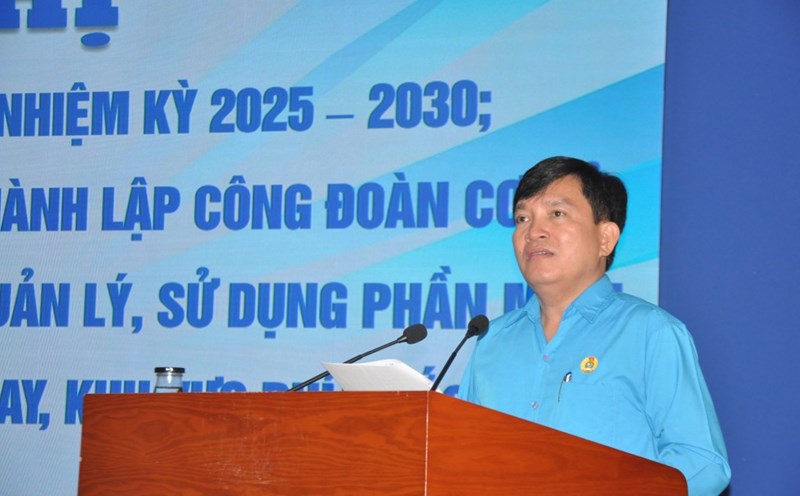 Vice President of the Vietnam General Confederation of Labor Nguyen Xuan Hung said that the Vietnam General Confederation of Labor will focus on developing union members in the coming time. Photo: Bao Han