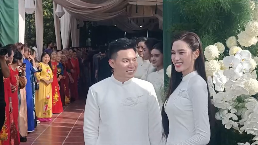 Bustling at the Talent Admission Ceremony of Miss Do Thi Ha and young master Son Hai Group. Photo: Minh Hoang