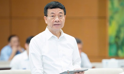 Bộ trưởng Bộ Khoa học và Công nghệ Nguyễn Mạnh Hùng cho biết, dự án Luật Chuyển đổi số quy định Nhà nước cho phép dùng ít nhất 1% ngân sách nhà nước để thực hiện chuyển đổi số. Ảnh: Quochoi.vn.