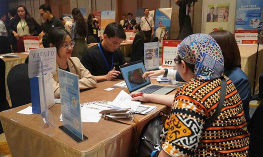 Ngày hội Du lịch Quốc tế Đà Nẵng khai mạc mở ra gần 6.000 cuộc giao thương. Ảnh: Trần Thi