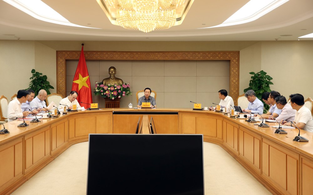 Pho Thu tuong Tran Hong Ha cho rang muon doanh nghiep phat trien ben vung phai co co che tap trung va chinh sach du manh. Anh: VGP