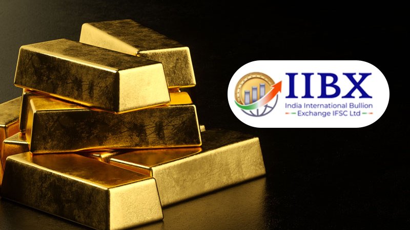 국제 금 가격은 최근 며칠 동안 계속해서 최고치를 경신하고 있습니다. 사진: IIBX