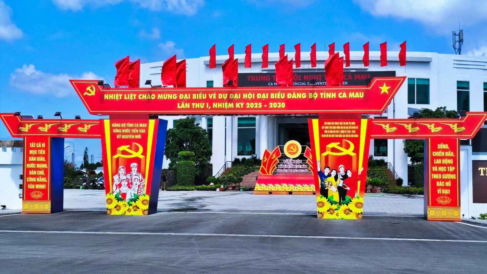 Ron rang chao mung Dai hoi. Anh: Nhat Ho