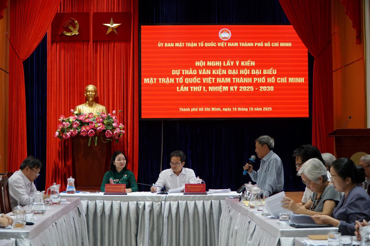 Conferencia para tomar la opinion sobre el borrador del Documento del I Congreso de Diputados del MTTQVN de la ciudad de Ho Chi Minh mandato 2025 - 2030. Foto: Thanh Chan