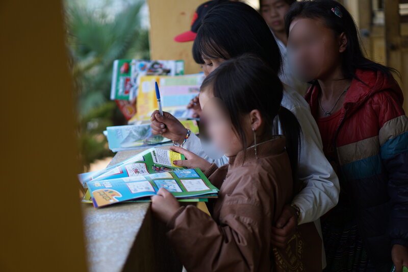 The Government sets a target of 100% of ethnic minority children in the Central Highlands going to school. Photo: Hai Nguyen