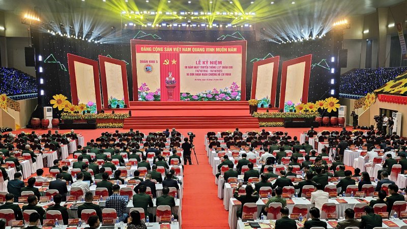 Quang canh le ky niem. Anh: Nguyen Hoang