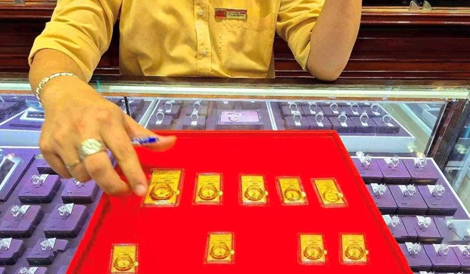 Giá vàng tăng chưa rõ điểm dừng do chịu hàng loạt yếu tố thúc đẩy