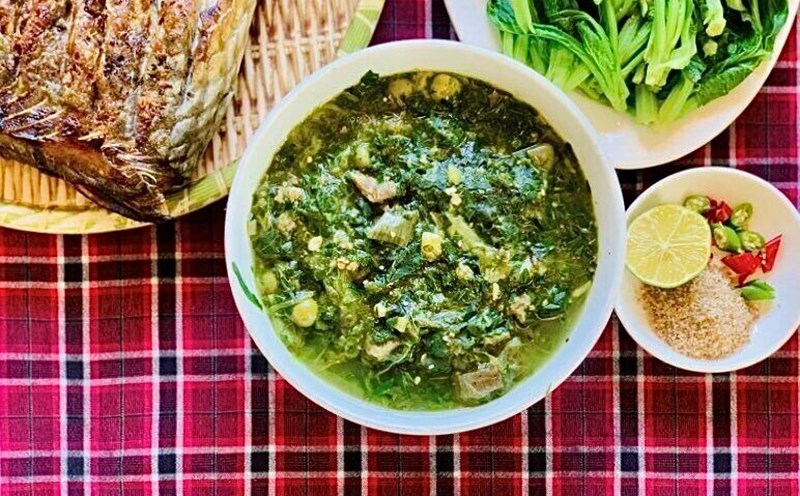 Bonsai soup is a unique feature in Thai cuisine in the Northwest (Son La). Photo: Hai An