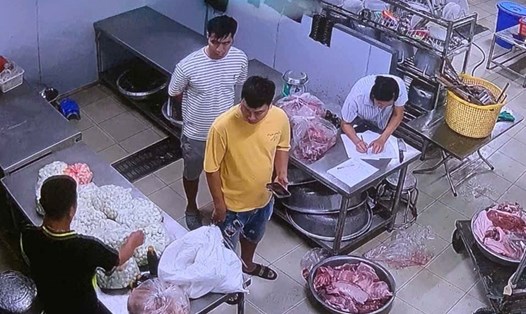 Khu vực bếp ăn Trường Tiểu học Cự Khê (xã Thanh Oai, Hà Nội). Ảnh: Nhà trường cung cấp