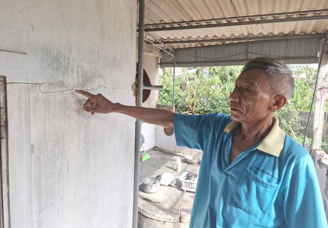 Nhiều hộ dân mòn mỏi chờ bồi thường nứt nhà do thi công cao tốc