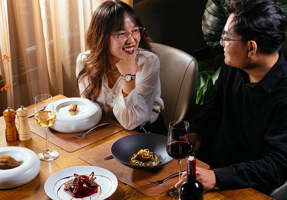 Cozy dating space at Barbak restaurant. Photo: Barbak