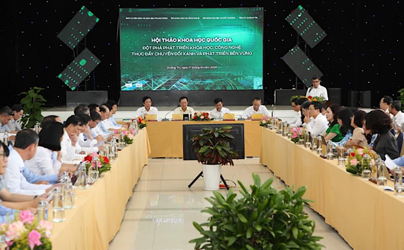 The National Scientific Conference in Quang Tri discussed breakthrough solutions in science and technology to promote green transformation and sustainable development of the country. Photo: Cong Sang