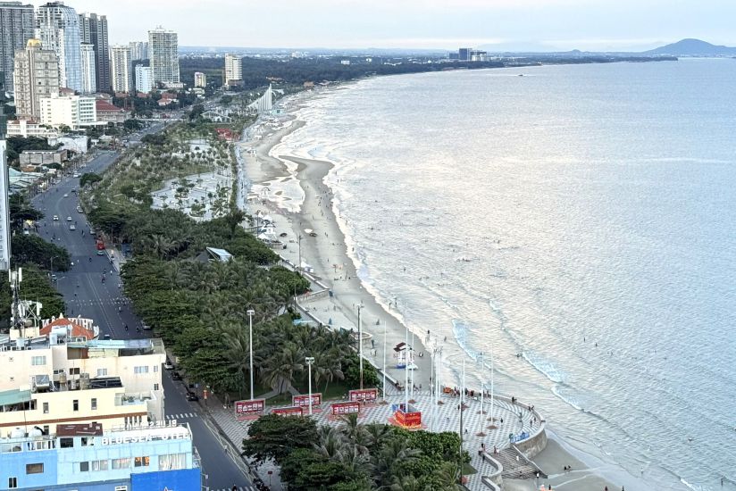 Vung Tau has made efforts in preserving and developing coastal urban areas in a modern and green - clean - beautiful direction. Photo: Thanh An