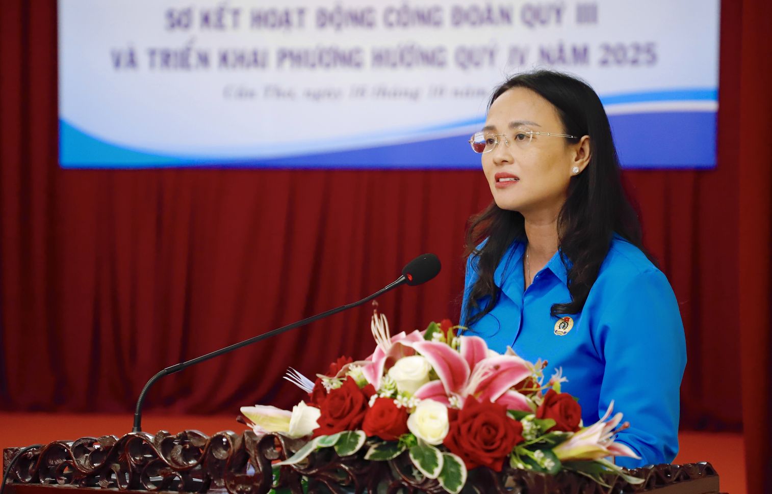 Ba Le Thi Suong Mai - Uy vien BCH Tong LDLD Viet Nam, Thanh uy vien, Pho Chu tich Uy ban MTTQ Viet Nam thanh pho, Chu tich LDLD TP Can Tho phat bieu tai hoi nghi. Anh: LDLD TP Can Tho