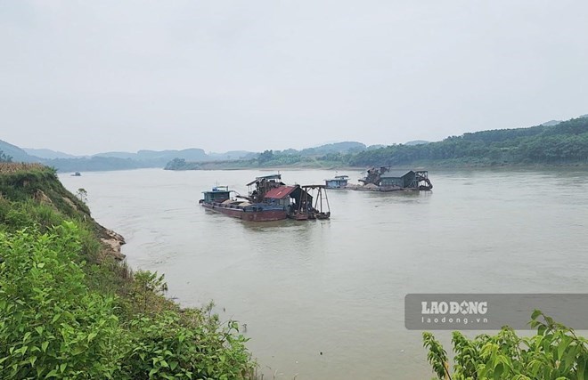 The People's Committee of Son La province has just granted licenses to explore 4 sand mines to 2 enterprises. Photo: To Cong