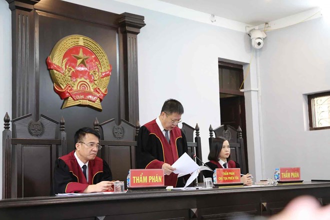 Người bán gà lôi trắng được tuyên miễn trách nhiệm hình sự,  thả tự do tại tòa