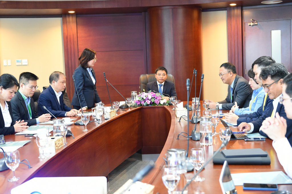 Toan canh buoi lam viec. Anh: MOF