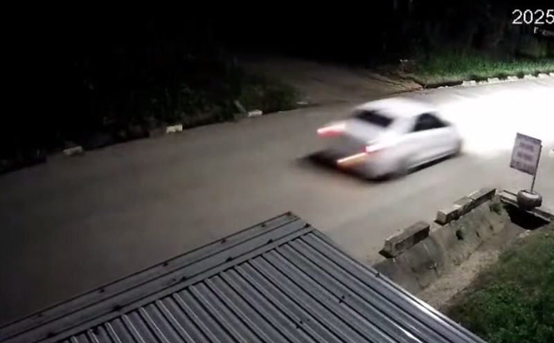 The white car left the scene after a traffic collision. Photo: Provided by the police