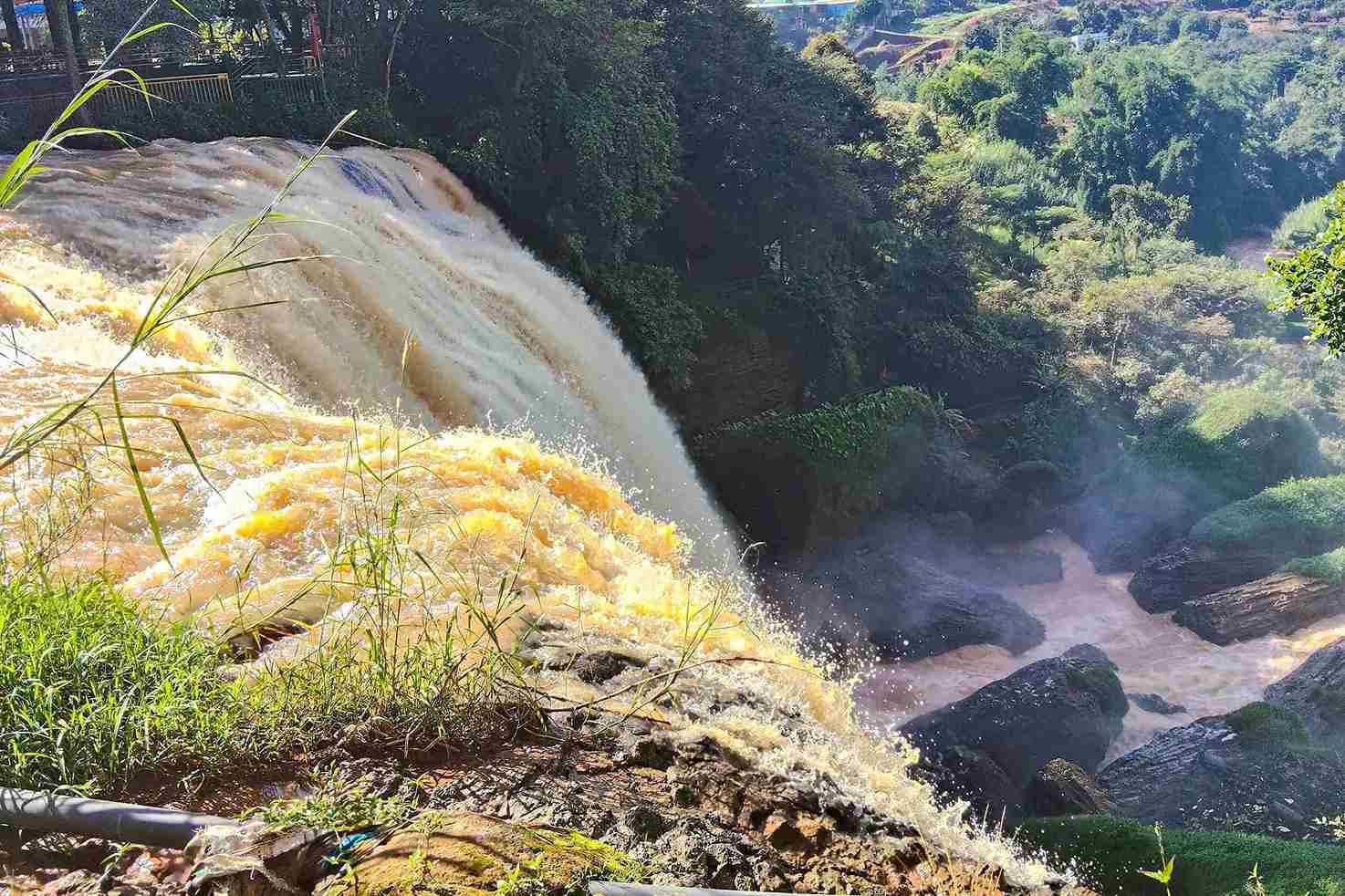Voi Waterfall in Nam Ban Lam Ha Commune (Lam Dong) - where Mrs. Nga went missing 4 days ago. Photo: Phuc Khanh
