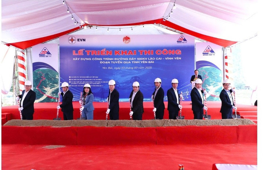 Cac dai bieu tai le khoi cong Du an duong day 500kV Lao Cai - Vinh Yen ngay 3.3.2025