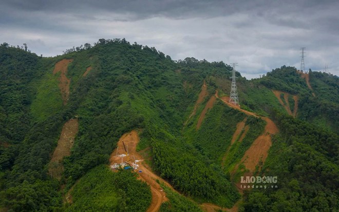 Nhìn lại dự án đường dây 500kV Lào Cai - Vĩnh Yên sau 7 tháng thi công