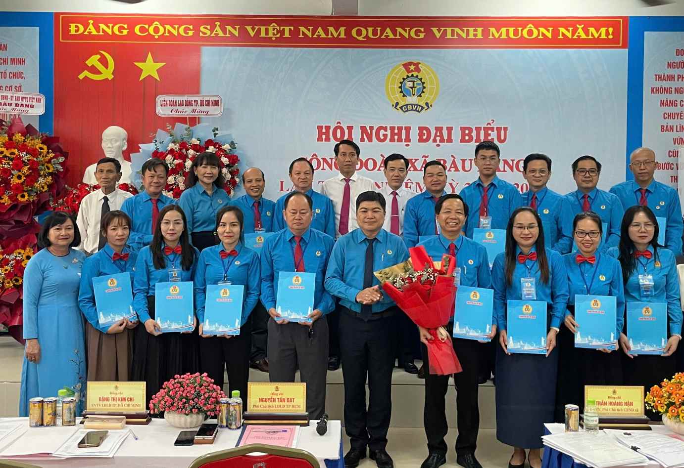 바우방 코뮌 노동조합의 2025-2030 임기 제1차 대표자 회의. 사진: Dinh Trong