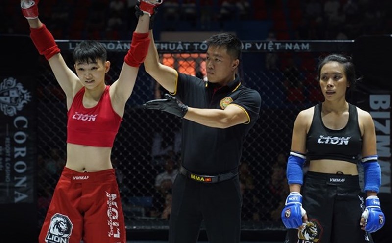 Boxer Nguyen Vu Quynh Hoa is a member of the Vietnam MMA Team participating in the 33rd SEA Games. Photo: VMMAF