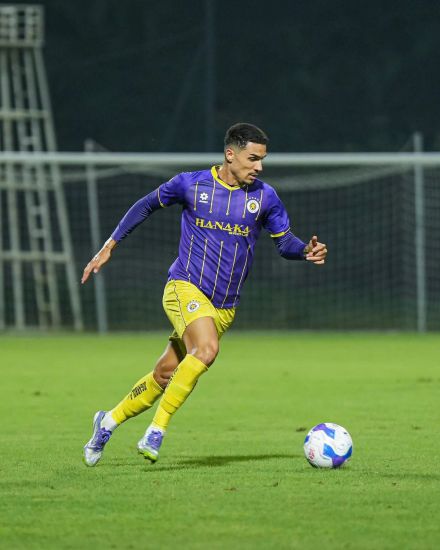 Hendrio(하노이 FC)는 베트남어 이름이 Do Hoang Hen인 귀화에 성공한 가장 최근의 선수입니다. 사진: 하노이 FC