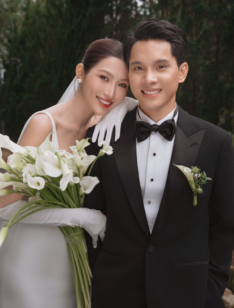 Anh cuoi cua Che Nguyen Quynh Chau. Anh: Nghe si cung cap