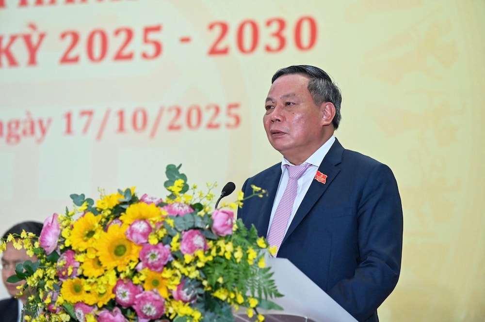 Standing Deputy Secretary of the Hanoi Party Committee Nguyen Van Phong spoke to the press at the press conference. Photo: Quang Thai