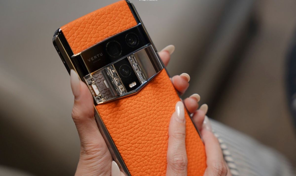 Vertu officially launched a new smartphone called Agent Q, designed with sophistication and 4-layer security. Photo: Vertu