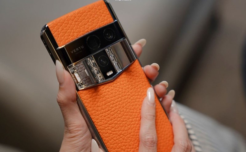 Vertu officially launched a new smartphone called Agent Q, designed with sophistication and 4-layer security. Photo: Vertu